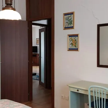 Apartment In Gemütlichem Kleinen *