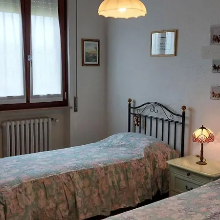 Apartment In Gemütlichem Kleinen *