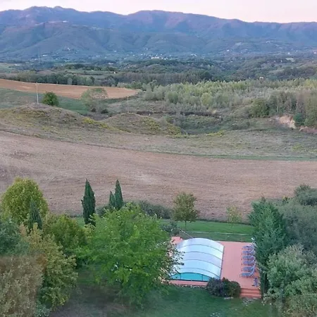 Apartment In Gemütlichem Kleinen Terranuova Bracciolini